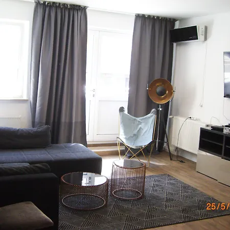 Munich Aparthotel Hotel apartamentowy 3*