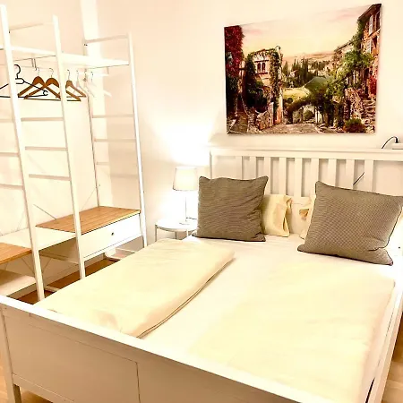 מלון דירות Munich Aparthotel 3*