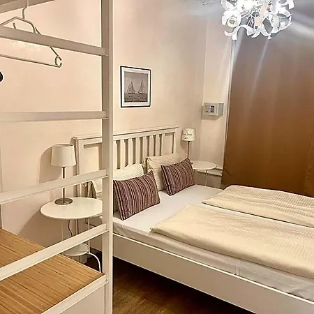 Munich Aparthotel 3*