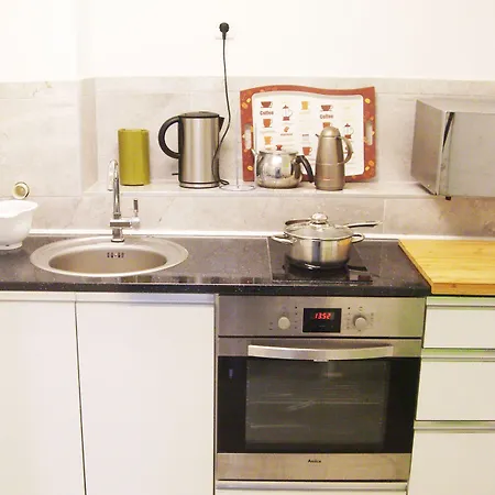 Munich Aparthotel 3*